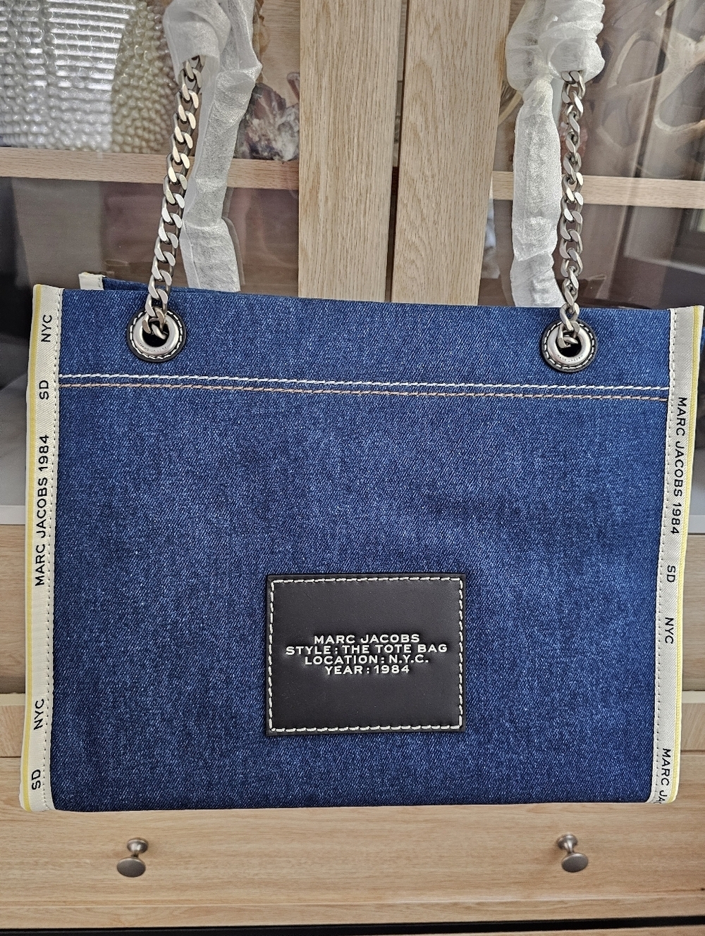 Marc Jacobs The Denim Chain Medium Tote Bag. - Picture 3 of 11